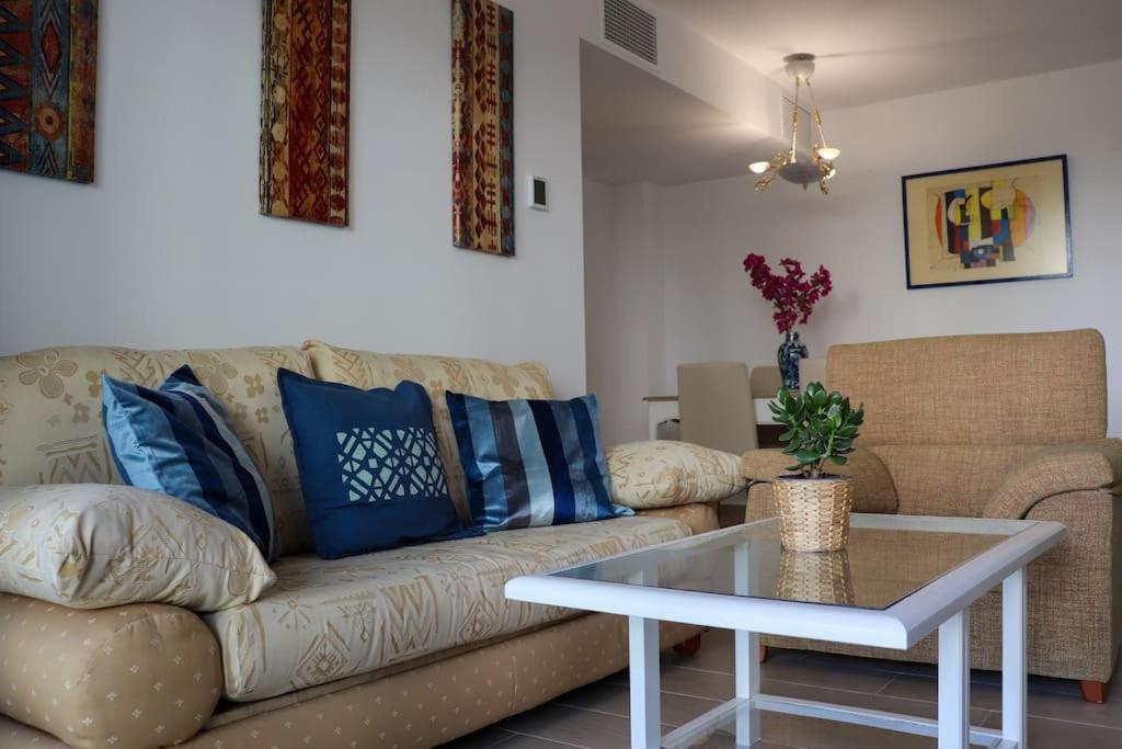 Oasis In Estepona With Parking 5Min From The Beach Ngoại thất bức ảnh