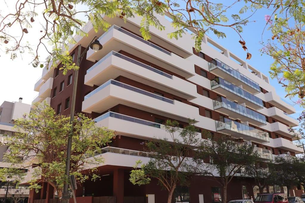 Oasis In Estepona With Parking 5Min From The Beach Ngoại thất bức ảnh