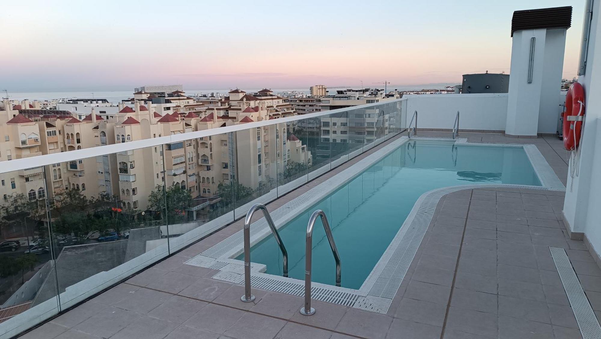 Oasis In Estepona With Parking 5Min From The Beach Ngoại thất bức ảnh
