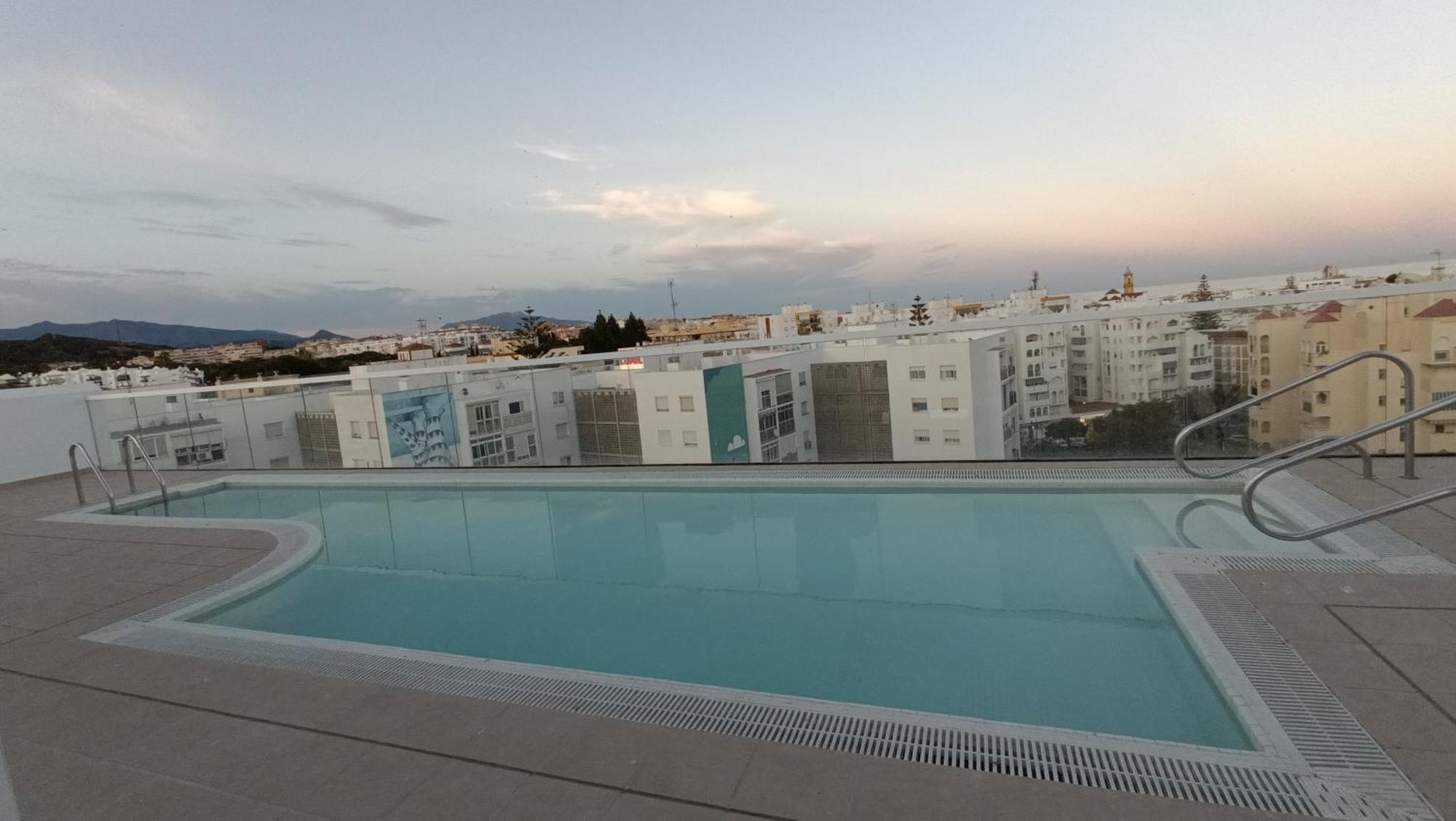 Oasis In Estepona With Parking 5Min From The Beach Ngoại thất bức ảnh